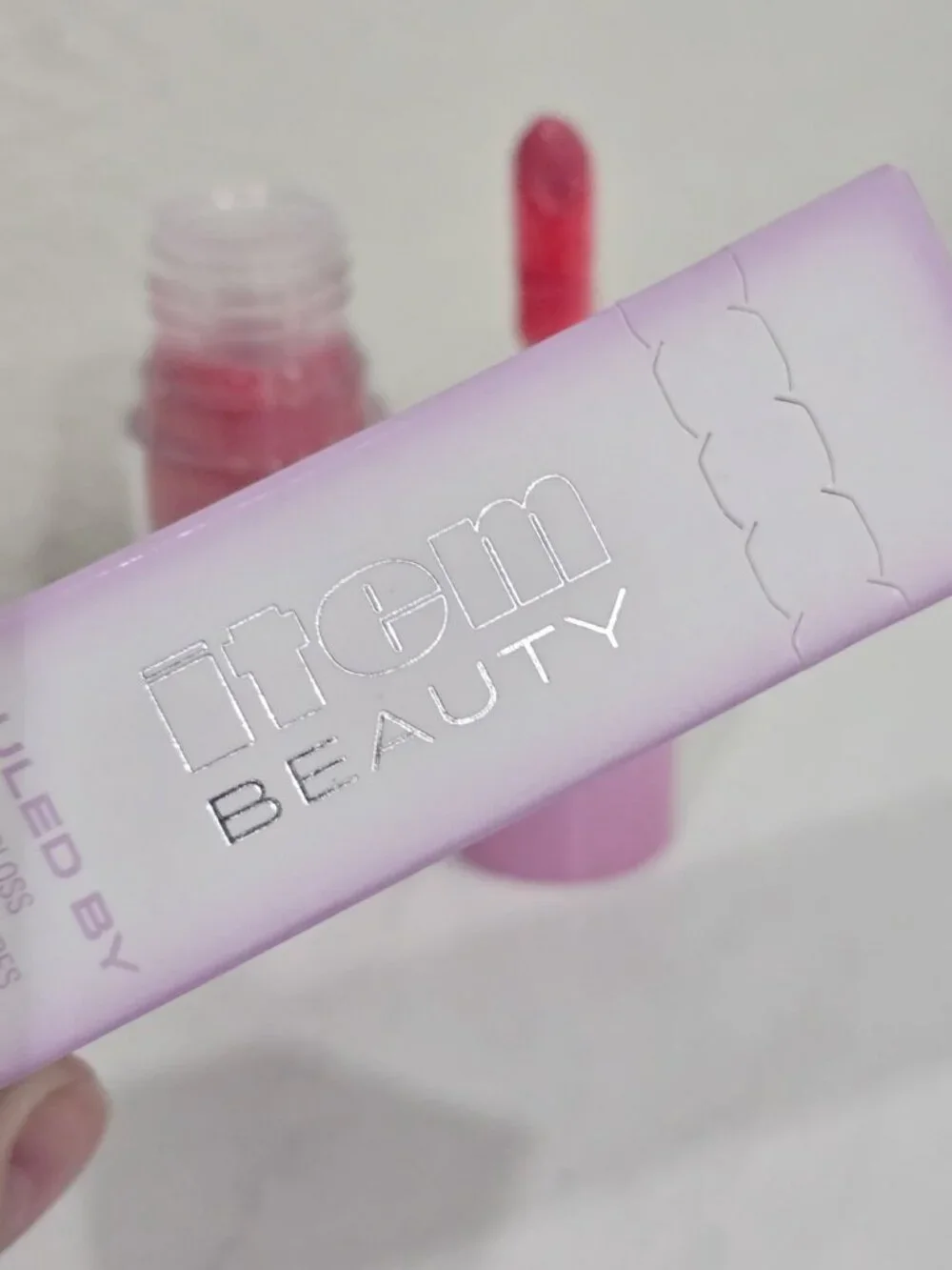 Item Beauty ✦ Ruled By Lip Gloss ✦ Moon High‑Shine Vegan Non‑Sticky Pink 4ml NWT